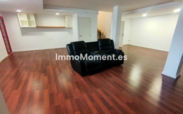 Revente - Villa - Estepona  - Cancelada