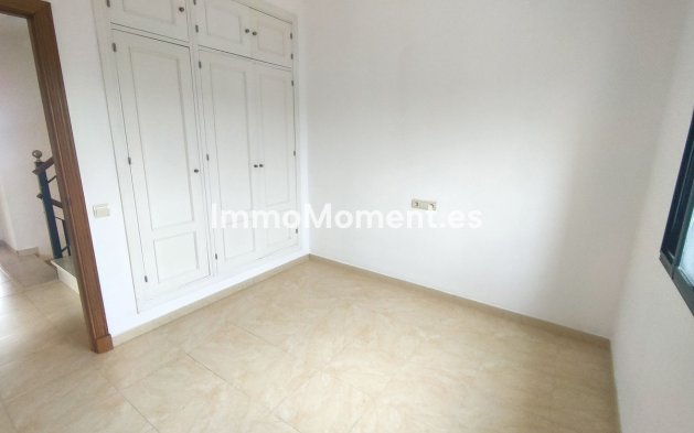 Revente - Villa - Estepona  - Cancelada