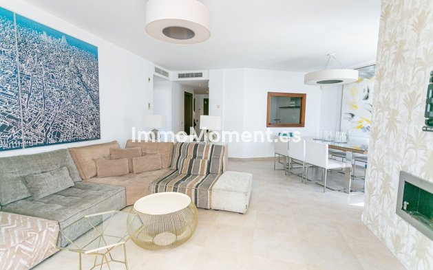 Resale - Apartment - Marbella - Altos de los Monteros