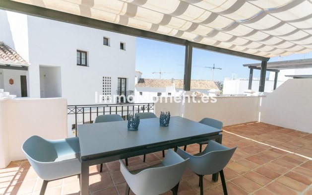 Resale - Apartment - Marbella - Altos de los Monteros