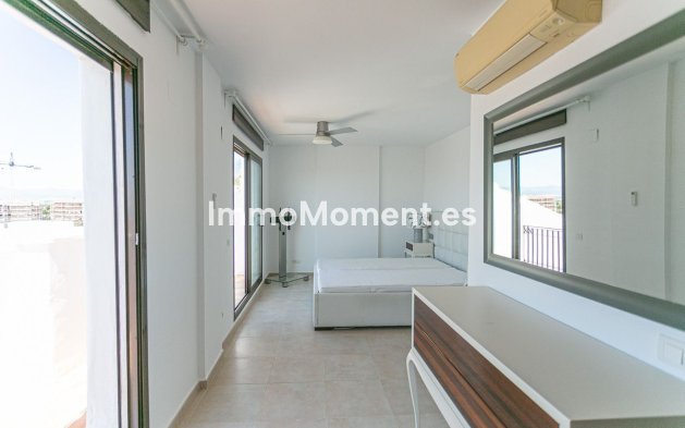 Resale - Apartment - Marbella - Altos de los Monteros