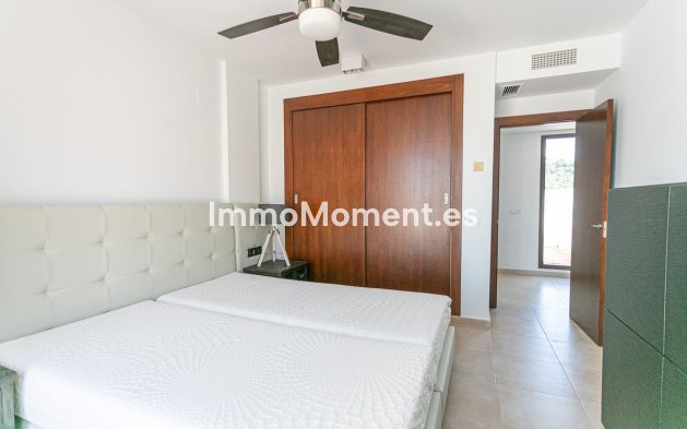 Resale - Apartment - Marbella - Altos de los Monteros
