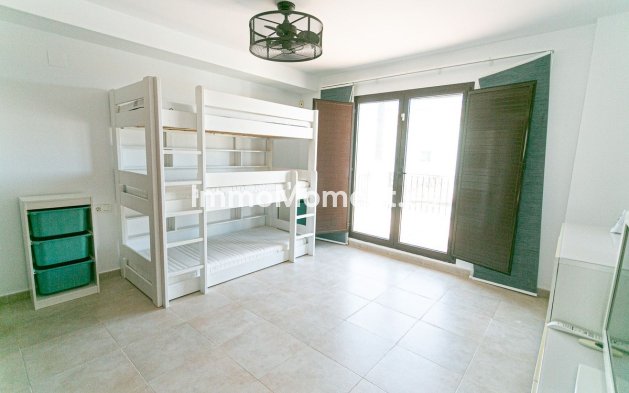 Resale - Apartment - Marbella - Altos de los Monteros