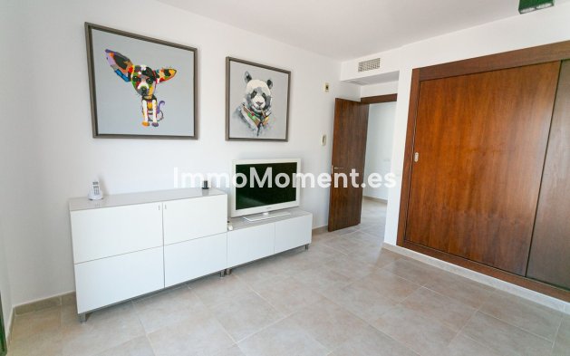 Resale - Apartment - Marbella - Altos de los Monteros