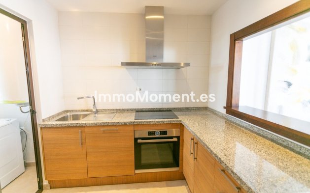 Resale - Apartment - Marbella - Altos de los Monteros