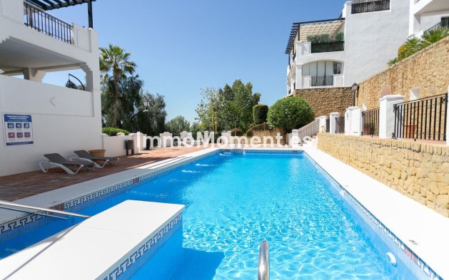Resale - Apartment - Marbella - Altos de los Monteros