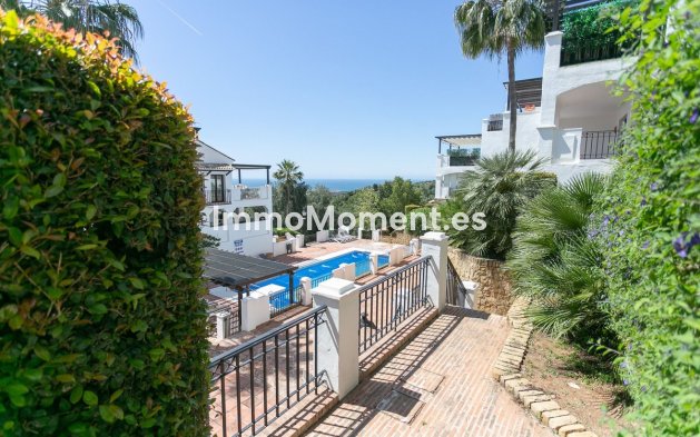 Resale - Apartment - Marbella - Altos de los Monteros