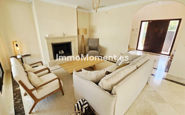 Revente - Villa - Estepona  - Estepona Centro