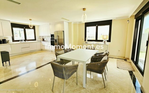 Revente - Villa - Estepona  - Estepona Centro