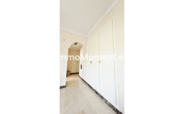 Revente - Villa - Estepona  - Estepona Centro