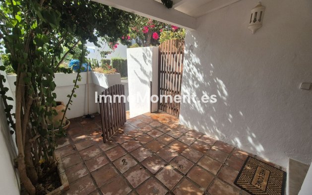 Revente - Maison mitoyenne - Estepona  - Atalaya