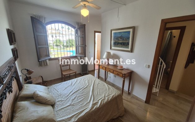 Revente - Maison mitoyenne - Estepona  - Atalaya