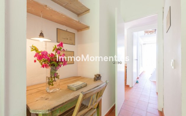 Resale - Villa - Estepona - Estepona Centro