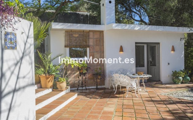 Resale - Villa - Estepona - Estepona Centro