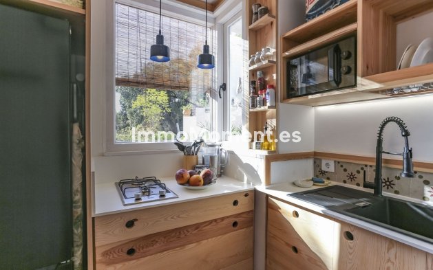 Resale - Villa - Estepona - Estepona Centro