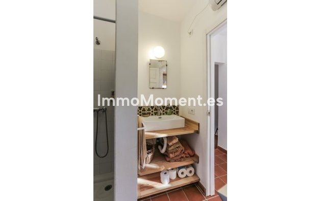 Resale - Villa - Estepona - Estepona Centro