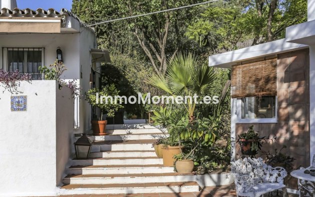 Resale - Villa - Estepona - Estepona Centro