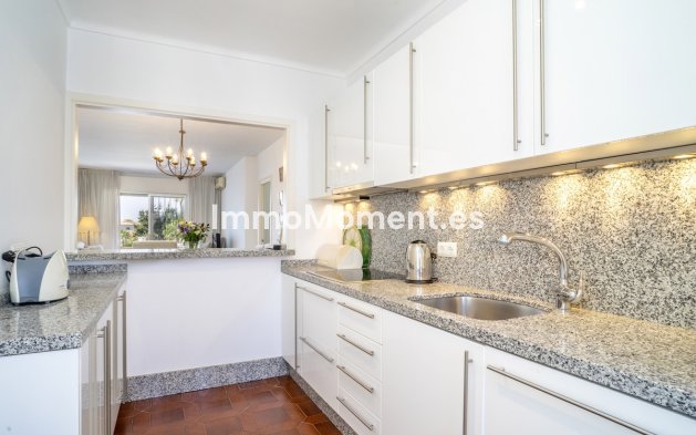 Wiederverkauf - Wohnung - Marbella - Nueva Andalucía