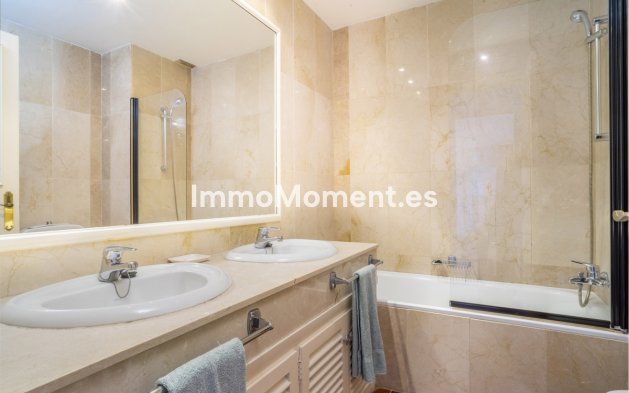 Wiederverkauf - Wohnung - Marbella - Nueva Andalucía