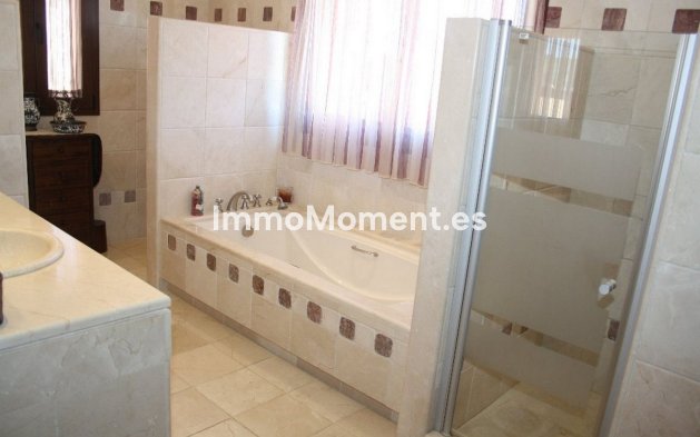 Wiederverkauf - Landhaus - Estepona  - Estepona Centro