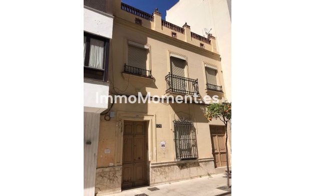 Revente - Maison mitoyenne - Estepona  - Estepona Centro