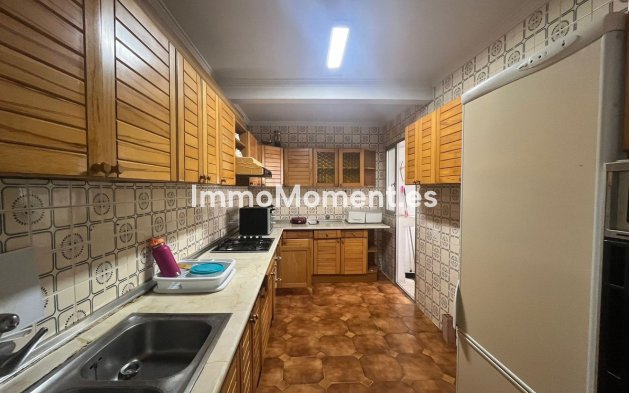 Wiederverkauf - Wohnung - Estepona  - Estepona Centro