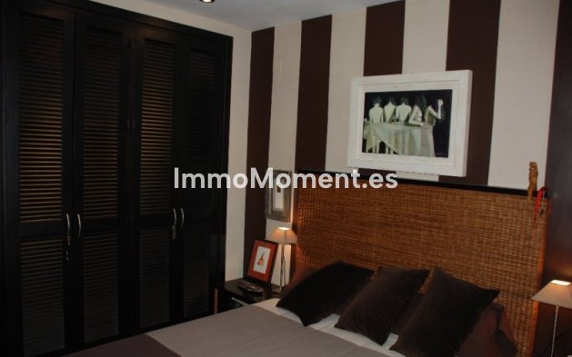 Resale - Apartment - Estepona - Estepona Centro