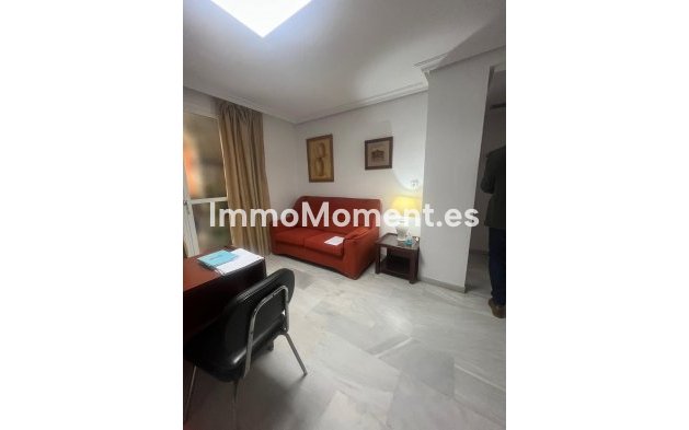 Wiederverkauf - Wohnung - Estepona  - Estepona Centro