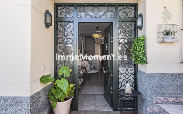 Resale - Villa - Benalmadena - Benalmadena Costa