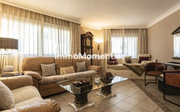 Resale - Villa - Benalmadena - Benalmadena Costa