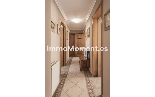 Resale - Villa - Benalmadena - Benalmadena Costa