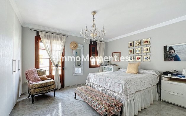 Revente - Villa - Estepona  - Estepona Centro