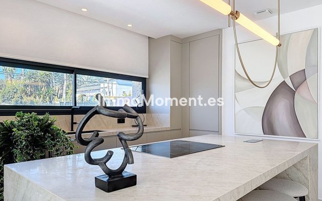 Wiederverkauf - Villa - Marbella - Nagüeles