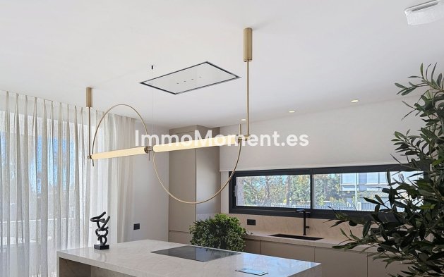 Wiederverkauf - Villa - Marbella - Nagüeles