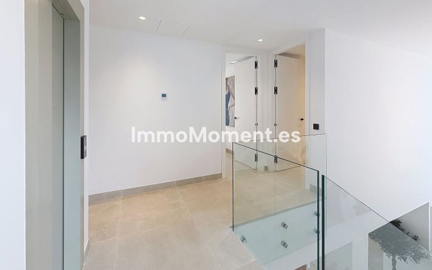 Wiederverkauf - Villa - Marbella - Nagüeles