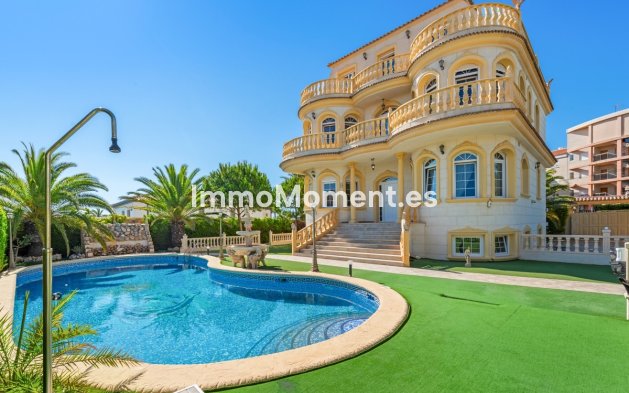 Resale - Villa - Orihuela - Playa Flamenca