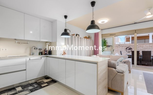 Resale - Villa - Orihuela - Villamartin