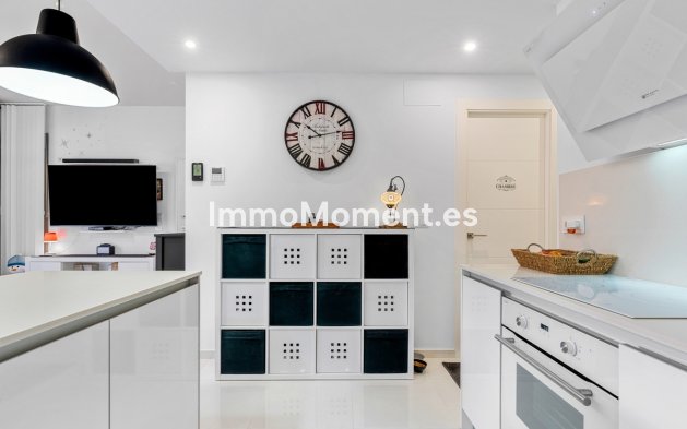 Resale - Villa - Orihuela - Villamartin