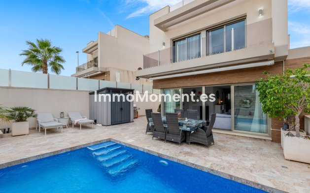 Resale - Villa - Orihuela - Villamartin