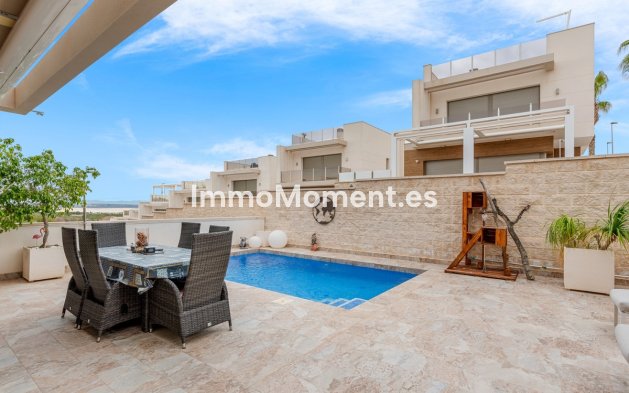 Resale - Villa - Orihuela - Villamartin