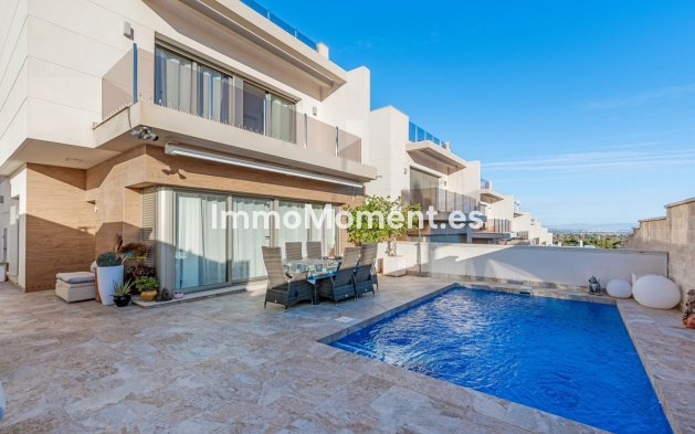 Resale - Villa - Orihuela - Villamartin