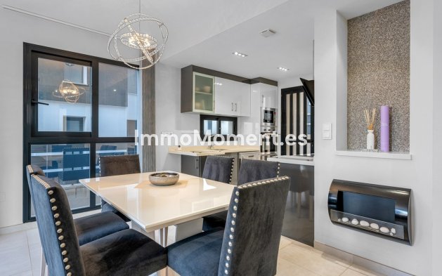 Wiederverkauf - Villa - Orihuela - Orihuela Costa