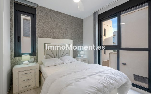 Wiederverkauf - Villa - Orihuela - Orihuela Costa