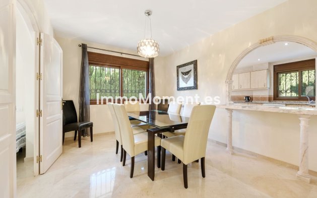 Resale - Villa - Estepona - New Golden Mile