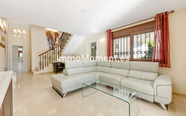 Resale - Villa - Estepona - New Golden Mile