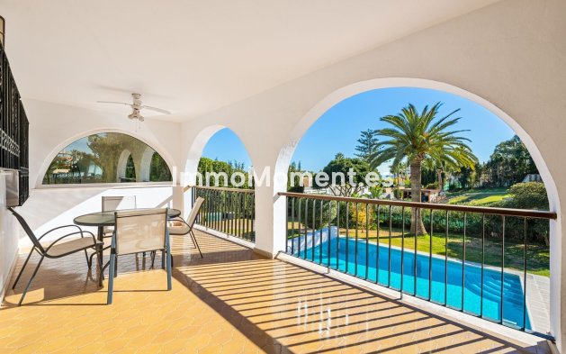 Resale - Villa - Estepona - New Golden Mile