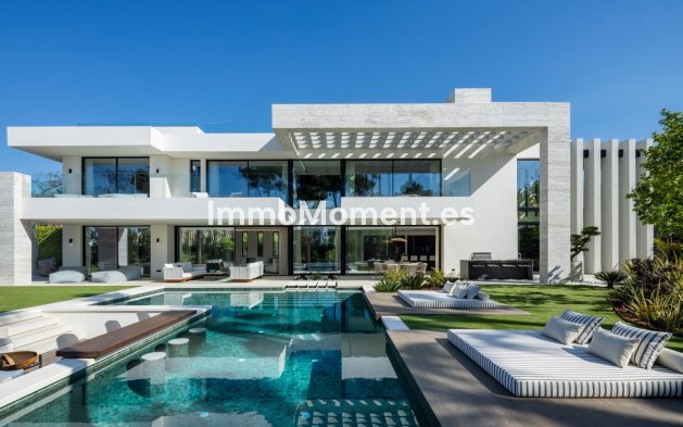 Resale - Villa - Marbella - Nueva Andalucía