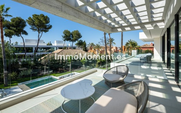 Resale - Villa - Marbella - Nueva Andalucía
