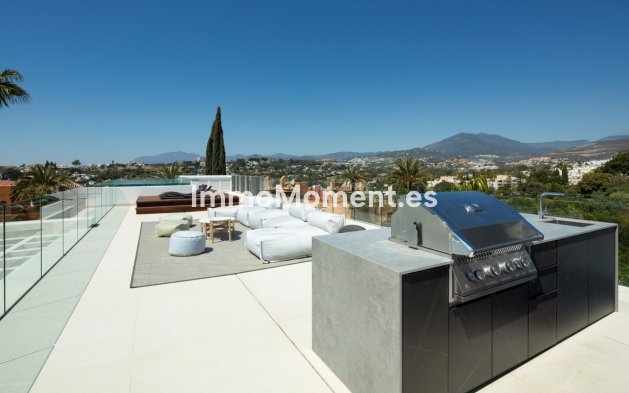 Resale - Villa - Marbella - Nueva Andalucía