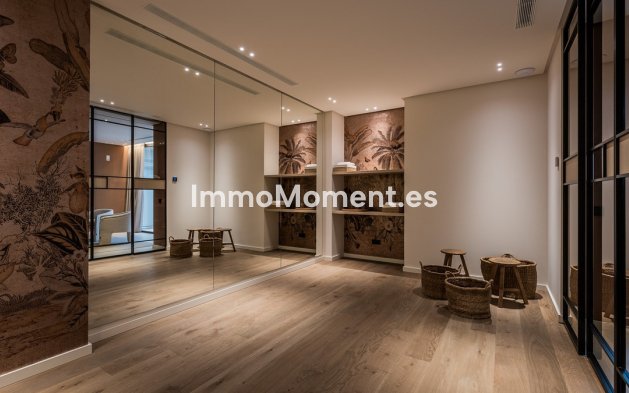 Resale - Villa - Marbella - Nueva Andalucía